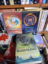 Kuralsız - - Yandaş - dört 3 Kitap / Veronica Roth