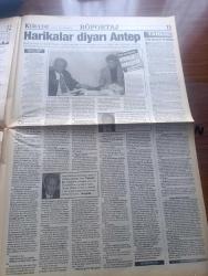 Büyük Kurultay Gazetesi - Turkish Newspaper - 27 Ekim 1997 - milliyetçiler göreve - Ozan Arif Avrupa'dan sesleniyor fotoğraf - Tuğrul Türkeş nereye - Ülkü ocaklarından Ramiz Ongun'a  önce 17 yılın hesabını ver - Yaşar Kemal Almanların elinden aldığı son ödülün diyetini de çabuk ödedi - Yaşar Kemal Türk yurdu Anadolu'da üniter devlet olamayacağını yumurtladı fotoğraf - devlet adına din dayatması - milli gençlik vakfında bölücülük - kendilerini İslamcı tanıtan çevreler yayınlarında hayali kürdistan'dan bahsetti - Amerika'nın öteki yüzü yazan Esra Demir yazı dizisi - akıllara fikirleri İstanbul'u işgal'de - 2. Abdülhamit'in şahane hoşgörüsü - Bulgaristan'dan zorunlu köşeden soydaşların geride kalan çocukları umut tacirlerin elinde oyuncak oldu - MHP'nin genel başkanlık meselesi yok - Ziya Gökalpsiz 73 yıl - tarihe not düşmek aydınlar konuşuyor röportaj Şafak Demirci - önde gider ön kuzu çizen Seyfi Karademir - ülkücü örnek insan ve vasıfları yazan Hasan Küçük - TÜSİAD emekliye öl dedi