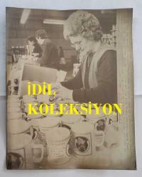 PRENSES DIANA'NIN ORİJİNAL HABER AJANSI BASIM FOTOĞRAFI - NEWS AGENCY PHOTO OF PRINCESS DIANA - 23 x 18 cm EBADINDA - PRENSES DİANA VE PRENS CHARLES'IN FOTOĞRAFLARININ YER ALDIĞI KUPALARIN ÜRETİM YERİNDEN BİR GÖRÜNTÜ. - A PHOTO FROM THE PRODUCTION FACILITY OF THE MUGS FEATURING PICTURES OF PRINCESS DIANA AND PRINCE CHARLES.