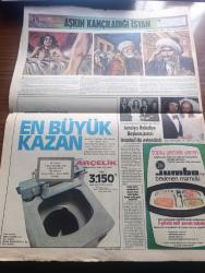 Günaydın Gazetesi - Turkish Newspaper - 4 Şubat 1973 - öldürülen konsoloslarımız Mehmet Baydar ve Bahadır Demir'in cenazeleri getirildi Fotoğrafı - 2 şehit konsolosumuzun cenazeleri asker omuzlarında taşındı zincirlikuyu mezarlığında toprağa verildi fotoğraf - İzmir cezaevinde mahkum kızlar çiçek yapıyor fotoğraf - Berker İnanoğlu anlatıyor Behiye Aksoy ile geçen onyedi günlük evliliğim - İstanbul sinema programı - TV'de gördüklerimiz - Adnan Şenses şarkı söylüyor fotoğraf - işkence iddialarının yayını sıkıyönetim tarafından yasaklandı - İstanbul Belediye Başkan Yardımcısı Kadri İlkay öldü - Fatih'in fedaisi Kara Murat yazan Rahmi Muratoğlu sizden Abdullah Turhan - bekleyeceğim oynayanlar Selçuk Ural Perihan Savaş ve Gülay Tema Foto Roman - Zeki Müren Münir Özkul Oya Alasya bebek belediye gazinosunda - Gönül Öner Sevim Çağlayan Ediz Onay Gar gazinosunda - bugün mithatpaşa'da Boluspor ile karşılaşacak olan Beşiktaş bir maçta halkı selamlarken fotoğraf - mithatpaşa'da ölüm kalım savaşı