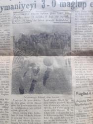 Son Saat Gazetesi - Turkish Newspaper - 8 Şubat 1948 - Bir Amerikan mektubu dolayısıyla yazan Bahadır Dülger - Yunanistan'da idam edilen komünistler - Celal Bayar dün gece gruptan istifa etti fotoğraf - senenin büyük sanat hadisesi gazeteciler cemiyetinin verdiği büyük konser - Gavur Mehmet'in maceraları yalova eşkıyaları yazan Ziya Şakir Yazı Dizisi - Kıbrıs vapur seferleri yapılmasına başlandı - İstanbul belediyesi şehir tiyatrosu dram kısmında Köşebaşı oyunu komedi kısmında büyük cemaat oyunu - eğlence fıkra bilmece - Galatasaray Uşakspor boks rövanş maçı - Galatasaraylı Garbis ve Ankaralı Ali Melek ilk karşılaşmada ringde fotoğraf - milli takım çalışırken röportajı yapan Tevfik Ünsi - Galatasaray 7 Beykozspor 0 - Fenerbahçe Süleymaniye'yi 3-0 mağlup etti - Galatasaraylı Bülent akın kesiyor fotoğraf - Dün akşam teknik üniversitede yapılan güreşleri kazandık - bugünkü maçlar - Beşiktaş Kasımpaşa maçı - İstanbulspor Vefa ile karşılaşıyor - Galatasaraylı boksör Celal Akıncı fotoğraf