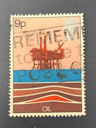 İngiltere Pulu - England Stamp -  Postadan Geçmiş Pul Filateli - Kraliçe II. Elizabeth Resimli , Kuzey Denizi'nde bir petrol platformunu tasvir eden İngiliz posta pulu, 9 PARA - YABANCI PULLAR - NOSTALJİK DOĞUM GÜNÜ HEDİYESİ