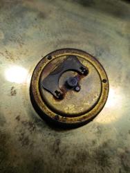 1950'LER KİENZLE PİRİNÇ KASA MASA KOMODİN SAATİ-ÇALIŞIYOR KOZMETİK TEMİZLİK İSTER