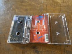 SEZEN AKSU - ŞARKI SÖYLEMEK LAZIM - KASET