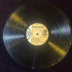 ORHAN GENCEBAY BATSIN BU DÜNYA DÖNEM BASKI PLAK