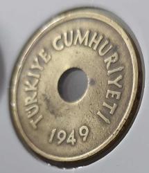 1949 DELİKLİ 2,5 İKİBUÇUK KURUŞ ORİJİNAL MADENİ PARA 4HHH1C NADİR