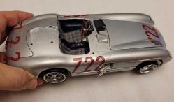 LOT.16 » BÜYÜK BOY MODEL ARABA. METALDİR. KOLEKSİYONDAN.