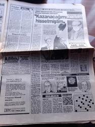 Hürriyet Gazetesi - Turkish Newspaper - 25 Kasım 1987 - harp okulu öğrencisinin canına kıyan sustalı gazetemize postalandı fotoğraf - silah yüklü ABD uçaklarına el altından izin vermişiz - Turgut Özal Erdal İnönü limon savaşı - güzel Hollandalı Fraukje Santing Erdal İnönü'yü terletti fotoğraf - eski sıkıyor ödüm komutanı Recep Ergun MİT ve polis çalışmıyor dedi - Dündar Kılıç'a Adnan Menderes benzetmesi - liderlerin en uzun geceleri araştırma Haluk Şahin - SHP seçim ilanı tam sayfa - Sibel Can Belkıs Akkale büyük maksimde - İbrahim Tatlıses Ahu Tuğba Osman Yağmurdereli vatan caddesi turistik Lunapark Gazinosu'nda - Doğru Yol Partisi seçim ilanı tam sayfa - Anavatan Partisi seçim ilanı tam sayfa - Selda Bağcan bu seçimde oyum SHP'ye fotoğraf - Naim Süleymanoğlu Seul'e gidemiyor mu - Semra Özal Fenerbahçe'nin durumu Başbakan Turgut Özal'ı üzüyor dedi - Fenerbahçeli Abdülkerim Durmaz göbek atarken ceza yedi fotoğraf - hakem ücretlerine zam yapıldı maç başına 100 bin lira - Aydan Şener