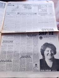 Hürriyet Gazetesi - Turkish Newspaper - 25 Kasım 1987 - harp okulu öğrencisinin canına kıyan sustalı gazetemize postalandı fotoğraf - silah yüklü ABD uçaklarına el altından izin vermişiz - Turgut Özal Erdal İnönü limon savaşı - güzel Hollandalı Fraukje Santing Erdal İnönü'yü terletti fotoğraf - eski sıkıyor ödüm komutanı Recep Ergun MİT ve polis çalışmıyor dedi - Dündar Kılıç'a Adnan Menderes benzetmesi - liderlerin en uzun geceleri araştırma Haluk Şahin - SHP seçim ilanı tam sayfa - Sibel Can Belkıs Akkale büyük maksimde - İbrahim Tatlıses Ahu Tuğba Osman Yağmurdereli vatan caddesi turistik Lunapark Gazinosu'nda - Doğru Yol Partisi seçim ilanı tam sayfa - Anavatan Partisi seçim ilanı tam sayfa - Selda Bağcan bu seçimde oyum SHP'ye fotoğraf - Naim Süleymanoğlu Seul'e gidemiyor mu - Semra Özal Fenerbahçe'nin durumu Başbakan Turgut Özal'ı üzüyor dedi - Fenerbahçeli Abdülkerim Durmaz göbek atarken ceza yedi fotoğraf - hakem ücretlerine zam yapıldı maç başına 100 bin lira - Aydan Şener