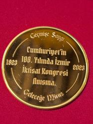 İzmir İktisat Kongresi'nin 100. Yıl Dönümü Anısına Basılan Hatıra Madalya
