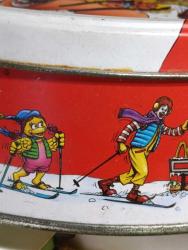 ÇY6-----KAR KONULU KAPAKLI ESKİ TENEKE KUTU