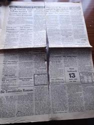 Cumhuriyet Gazetesi - Turkish Newspaper - 31 Temmuz 1932 - buğday müstahsili köylüye düşen vazife yazan Yunus Nadi - Almanya'da Rayiştag intihabı bugün yapılıyor - Hitler Almanya'yı dört dönerek nutuklar söylüyor fotoğraf - Amerika'da hocalık yapan bir Türk kızı Muhittin Hanım fotoğraf - maruf şehir mütehassısı Pr. Agach da İstanbul'un planını yapmaya talip oldu - Gazi köprüsü ihalesi - Gazi mükafatına şimdiye kadar talip olanlardan Şeref Bey ve Abdullah Cevdet bey fotoğraf - gizli harp Alman ve Fransız casusları arasında muharriri binbaşı Ladoux Yazı Dizisi - tarihten sonraki devrin ilk büyük Türk kahramanı Mete kimdir - Bir tereddütün romanı yazan Peyami Safa Yazı Dizisi - Büyük Gazimiz Mustafa Kemal İzmir halkına teşekkür etti - Mussolini bütün valileri değiştirdi - İki Macar komünisti asıldı - tayyareciliğin ilk kahramanlarından Santos Dumont öldü - fındıklarımız aleyhinde Avrupa'da şedit propaganda yapılıyor - Almanya'da bütün dünyanın alaka ile beklediği seçim Hitler kazanacak mı