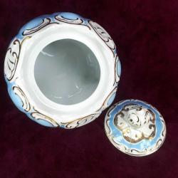 VINTAGE OSCAR SCHLEGELMILCH GERMANY  EL İŞİ ALTIN YALDIZ DEKORLU KAPAKLI BONBONYER , KAPAĞI HASARLI , HÂLİYLE