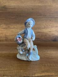 Porselen Çocuk Biblo