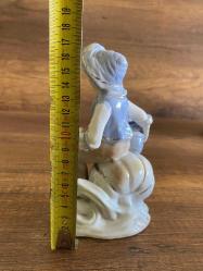 Porselen Çocuk Biblo