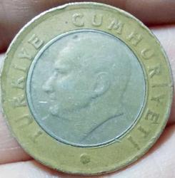 1 LİRA, 2010 ÇÇT düz