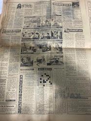 TERCÜMAN GAZETESİ - DOĞUM GÜNÜ HEDİYESİ (TURKISH NEWSPAPPER) - 20 TEMMUZ 1963 - SADECE ALTI SAYFADIR -Suna San-Ahmet Kabaklı-Kamran Şenel-Vedat Akın-Murat Sertoğlu-Reşit Aşçıoğlu-HMB-D Wright-Şam İhtilalcilerinden 10u Dün Sabah Kurşuna Dizildiler-Soruz İdama Mahkûm Oldu-40 Bin Lira ile Dolu Çantayı Kapıp Kaçtı-17 Yaşındaki Kız 37 Yaşındaki Bir Adamı Bıçakladı-Meclis Dün Tatile Girdi-Mebuslar Paralarını Dün Aldı-Aynı Yatakta Eşi ve Aşığı ile Kardeş Kardeş Yatıyormuş-32 Dişli ve Bıyıklı Bir Çocuk Doğdu-Adliyede Yaz Tatili Başladı-Kanser Nedir-Londrada 126 Polis Pars Avlamaya Çıktı-3 Sual 3 Cevap Kadınlar Kocalarını Akıllarından Geçeni Okuyabilirler mi-Gün Işığında-Doktorunuz Diyor ki Şekillere Dikkat-Göz Tırmalayanlar Arasında Muhteşem Bir Eğlence Sahası Central Park-Ataköy Dükkânları Satışı-Biz ve Dünya Ufak Görünen Büyük Mesele-Kerbela’dan Sonra 12 İmam-Müthiş İvan-Esrarengiz Aile-Koca Yusuf Avrupa ve Amerika Güreşleri-Yörük Ali Efe-Milli Lig Maçları 24 Ağustosta Başlıyor-Transfer Piya