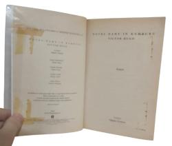 NOTRE-DAME'IN KAMBURU