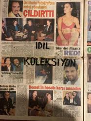 HAFTA SONU GAZETESİ - DOĞUM GÜNÜ HEDİYESİ (TURKİSH - NEWSPAPER) - TAM TAKIM 20 SAYFADIR - 26 OCAK 2000 - Sayı: 4 -Barış Manço-Sevil Demir-Yüksel Şengül-Lale Manço-Erdem Çöplen-Zeynep Tokuş-Kenan İmirzalıoğlu-Süleyman Nazif-Tuğba Karaca-Beyazıt Öztürk-Seda Akman-Tünay Ürek-Kibariye-Elmas Akkale-Belkıs Akkale-Sinan Özbalakan-Müge Cinman-Vahe Kılıçarslan-Ebru Güzel-Ece Erken-Mehmet Ali Erbil-Osman Yağmurdereli-Mahsun Kırmızıgül-Türkan Şoray-Özer Ahıska-Uğur Yücel-Orhan Oğuz-Şener Şen-Özlem Özakova-Ebru Gündeş-Lütfi Kırdar-Kemal Reşit Rey-Mehmet Ali Alabora-Cem Davran-Hande Ataizi-Gülben Ergen-Özcan Deniz-Alişan-Demirhan Hararlı-Emel Müftüoğlu-Hüseyin Cankurtaran-Murat Yeter-İbrahim Erkal-Dilek Ayazoğlu-Reyhan Karaca-Haluk Saçaklı-Ahmet Şafak-Atilla Alpsakarya-Esra Balamir-Müge Cinman-Cüneyt Arkın-Çolpan İlhan-Ediz Hun-Filiz Akın-Tarık Akan-Hülya Avşar-Kaya Çilingiroğlu-Caroline-Mustafa Koç-Cenker Tezel-Yılmaz Güney-Şerif Gören-Fatoş Güney-Zülfü Livaneli-Nurseli İdiz-Ümit Okur-Kahpe Bizans