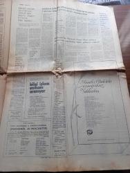 Cumhuriyet Gazetesi - Turkish Newspaper - 3 Mayıs 1977 - 1 Mayıs gösterilerinde ölenlerin sayısı 34'e yükseldi olayla ilgili soruşturma sürüyor Fotoğrafı - polis 399 kişiyi gözaltına aldı - DİSK Başkanı Kemal Türkler faşist ve maucu caniler tam bir işbirliği halinde halka otomatik silahlarla saldırdılar - çeşitli kuruluşlar 1 Mayıs olaylarını CIA yönetiminde bir provokasyon olarak nitelediler - korkulan yazan Altan Öymen - Taksim meydanı'nda yaşanan kanlı olaylardan sonra hastaneler ile morgun önü ana baba gününe dönmüştü - SDP Genel Başkanı Mehmet Ali Aybar'ın açıklaması - kim neden niçin yazan İlhan Selçuk - fütüroloji ve köy değirmeni yazan Fehmi Yavuz - 1 Mayıs alanında kimin nereye kaçtığı belli değildi fotoğraf - yayla yazan Fakir Baykurt Yazı Dizisi - Abdülcanbaz çizen Turhan Selçuk - Bingöl'de CHP'nin güvencesi Kığı ilçesi - seçim anıları yazan Fikret Otyam - aday yoklamalarında sonuçlar belli oldu - satranç finali tam 6 saat 40 dakika sürdü - satrançta Galatasaray lisesi