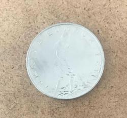 1977 CUMHURİYET MADENİ PARALARI  2,5 LİRA ÇİLLL KENAR YAZILARI DÜZ