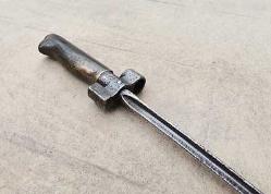 Süngü, 1.DÜNYA SAVAŞI DÖNEMİ FRANSIZ LEBEL SUBAY SÜNGÜSÜ 1.Dünya Savaşı dönemi Çanakkale Cephesi Lebel tüfeklerine ait Fransız Lebel subay süngüsü. Uzunluk: 52 cm.