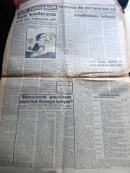 Tasvir Gazetesi - Turkish Newspaper - 23 Aralık 1947 - işçinin durumu ile yakından ilgilenmeyiz yazan Cihad Baban Başmakale - milletvekillerinin tahsisatı arttı - demokratlar ve 35'ler tasarı aleyhinde oy verdiler - 7 yıl 1 ay devam eden sıkıyönetim kalktı 1 2 3 no lu sıkıyönetim mahkemeleri bugünden itibaren tarihe karıştı - sıkıyönetimin tarihçesi - İstanbul'da son 40 yılda 26 sene 14 ay 16 gün idare-i örfiye tatbik edilmiş - polis kadrosuna 400 jandarma verildi - Türkiye'deki gizli komünist teşkilatını tanıtacağız - Namık Kemal'i anma gününde Hamdullah Suphi Tanrıöver mühim bir konuşma yaptı - hakemliği berbat eden unsur para yazan Füruzan Tekil - koleraya karşı Suriye'den gelecek mektup ve mallar tathir edilecek yiyecek maddeleri imha olunacak - sol temayüllü profesörleri senato ihraç edebilecek - Recep Peker'in yeni cevapları bekleniyor - Paris konferansı - Sümerbank paçallarını ne için tek firmaya satıyor - Radyolin diş macunu -İstanbul belediyesi şehir tiyatrosu iki başlı kartal