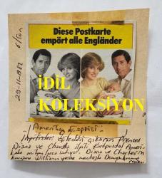 PRENSES DIANA'NIN FOTOĞRAFLI DERGİ SAYFASI - A MAGAZINE CLIPPING OF PRINCESS DIANA - 8 x 7 cm EBADINDA - ALMANCA DERGİDEN - PRENS CHARLES & PRENSES DIANA