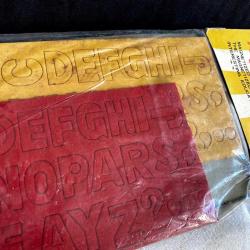 1960 Japon Çocuklar İçin Manyetik Alfabe Panosu