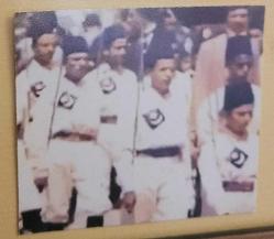 OSMANLI ONBEŞLİLER BÖLÜĞÜ KUMAŞ GÖĞÜS BAYRAĞI. NADİRATTAN. ÇERÇEVEDE.