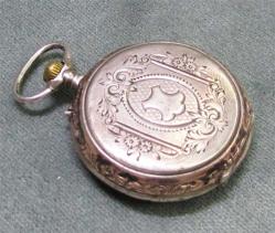 AnTiKa GÜMÜŞ ZeNNe KURMALI CEP SAATİ.......ARıZaLı