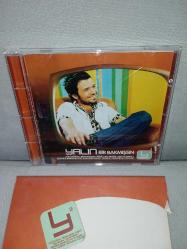 CD Yalın Bir bakmışsın albümü. orijinal. dinlemeyi etkilemeyen yoğun çizikler var sorunsuz çalışıyor.