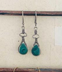 El İşçiliği Gümüş Malakit Taşlı Tel  Küpe