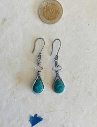 El İşçiliği Gümüş Malakit Taşlı Tel  Küpe