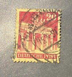 Almanya Pulu - Germany Stamp - Postadan Geçmiş Pul Filateli - DAMGALI - BRANDENBURG KAPISI TEMALI PUL, 20 PARA - YABANCI PULLAR-NOSTALJİK DOĞUM GÜNÜ HEDİYESİ