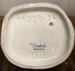 Goebel Koleksiyonluk 1977 alman üretimi damgalı,imzalı Biblo,NADİR