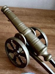 70'ler Alman El İşçiliği Bronz Top Figürü,518gr. NADİR!!!