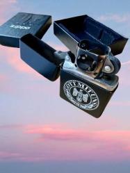 Zippo 2012 Özel Üretim Koleksiyonluk Nadir Orijinal Kutusunda,Broşürü ile...