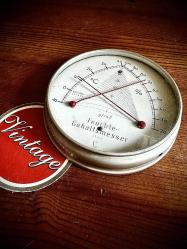 ULTRA NADİR...,1950'ler Termometre ve nem ölçer Aynı Tek  Ekranda.KOLEKSİYONLUK