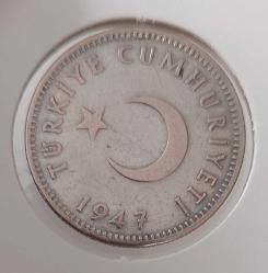 1947 GÜMÜŞ 1 LİRA ORİJİNALDİR B1A1A2 ÇİL-ÇİLALTI NADİR