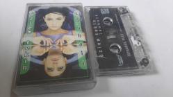 ÖZLEM TEKİN LAUBALİ CAM BASKI KASET