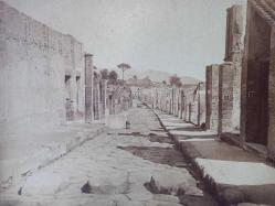 G.SOMMER - NAPOLİ / POMOEI'DE BOLLUK YOLU TEMALI ÇOK ESKİ KARTON FOTOĞRAF...