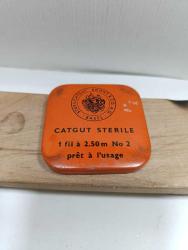 K203--ESKİ TENEKE CERRAHİ İPLİK KUTUSU