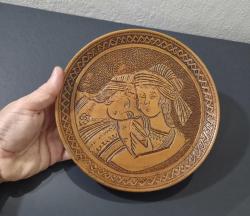 26. ANTİKA OYMALI PLASTİK TABAK TAKIMI. İLANLARIMI İNCELEYİNİZ