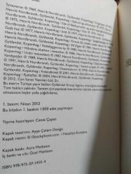 Her Sözcüğü Bir Aşk İlanı Gibi Duyumsuyorum.. Henrik Nordbrandt ; “Syvsovımıe/1967.... Pjalıefisk/2004”.. ŞİİR Antolojisi.. (TEK baskı- 2012)