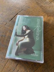 NİLÜFER - YENİDEN YETMİŞE - KASET (JELATİNİNDE)