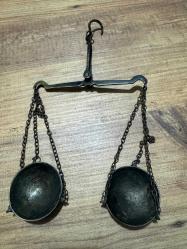 ANTİKA OSMANLI SON DÖNEMİ PİRİNÇ EL YAPIMI MUHTEŞEM 2 KEFELİ KUYUMCU TERAZİSİ