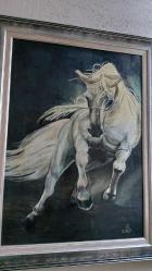 Hareketli Beyaz At – İmzalı Akrilik Tablo (2017) 50x70 cm