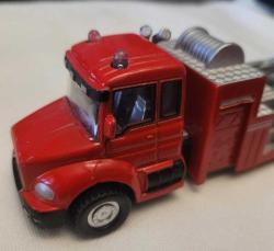 NADİR ESKİ MODEL İTFAİYE ARACI. KOLEKSİYONLUKTUR. FIRSAT FİYATI.