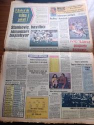 İstanbul Bayram Gazetesi - Turkish Newspaper - 20 Eylül 1983 - serbest bölge kurulacak yerler bayramdan sonra belirlenecek - güzelim Haliç yazan Tekin Erer - Kurban Bayramı tebrik mesajları - işte Ortadoğu için hazırlanan 5 ana Barış planı ve farkları - Sakız halkı Türkleri bütün yabancıların daha fazla seviyoruz - dış ülkelere 255 milyon liralık meşrubat sattık - Marmaris'te bayramda turizm patlaması gerçekleşti fotoğraf - yabancılar sünnete merak sardı - Tekel şarabı fotoğraf - İzmir fuarı Bu yıl olaysız kapandı - İzmir fuarı sahnelerinde en çok Sezer Güvenirgil ve Güngör Bayrak'ın ismi geçti Fotoğrafı - Ajda Pekkan dinlenecek fotoğraf - Müzeyyen Senar Bayram Özel eğlence programına katılıyor fotoğraf - Hülya Koçyiğit müzikal yıldızı oluyor fotoğraf - Hülya Sözer Neco Mine Soley Caddebostan Maksimde - Fenerbahçe'de stankovic bayıltıcı idmanları başlatıyor - Beşiktaş antrenörü Miliç Trabzon  şokunu atlatmadan bir kere daha yıkıldık dedi - Galatasaray teknik direktörü İviç